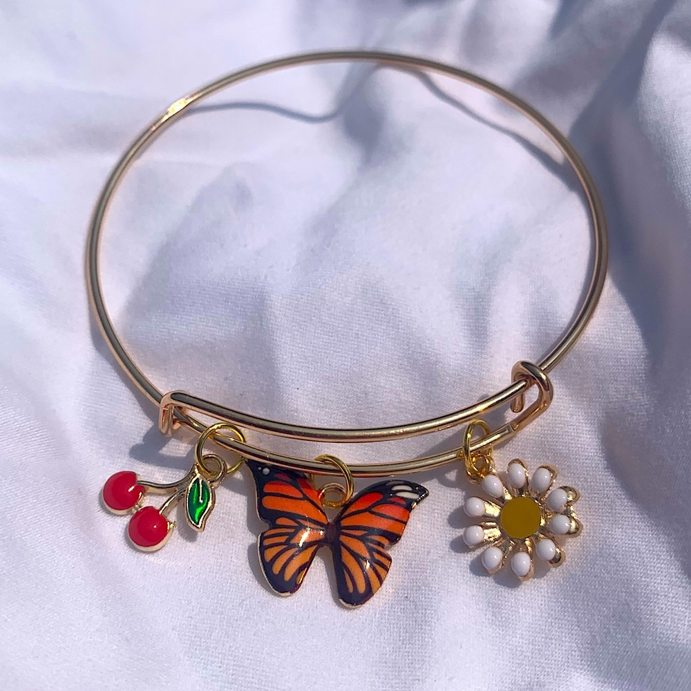 Brand New! Handmade! Adjustable Charm Bracelet